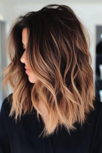 coupes de cheveux mi-longs