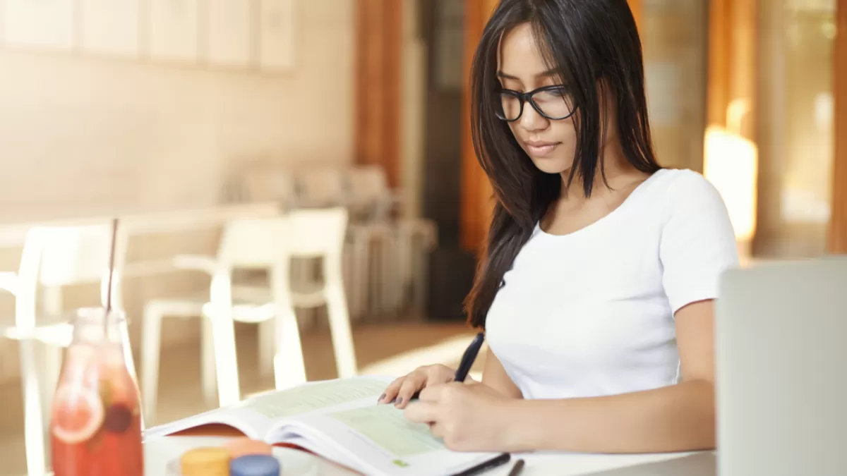 Les gauchers seraient-ils plus intelligents ?