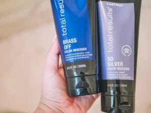 Shampoing bleu ou violet