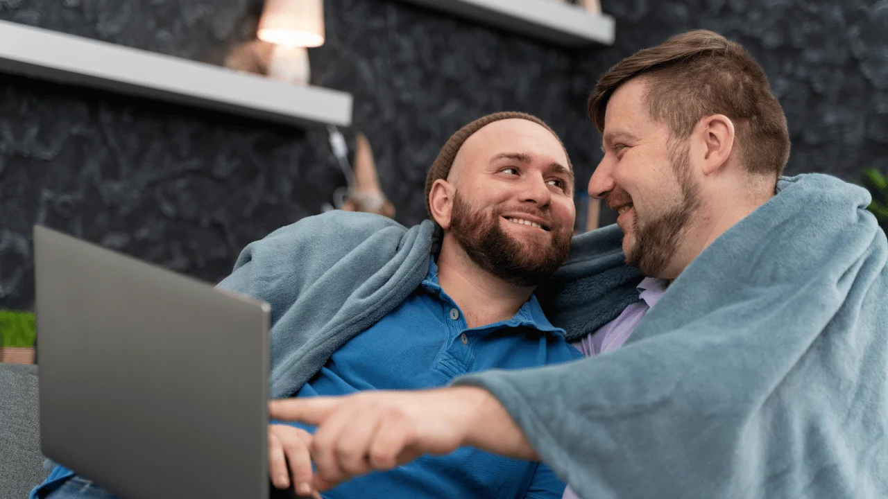 LesPompeurs : que vaut vraiment cette plateforme de rencontres gays ?